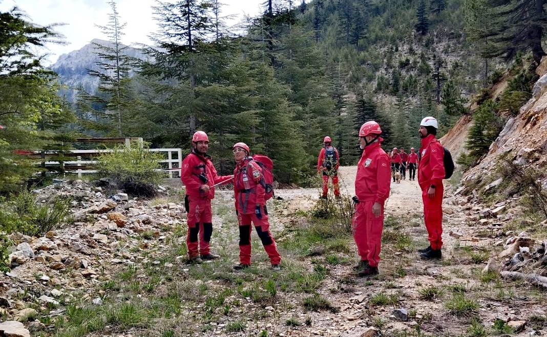 Yıldız Dağı'nda kaybolan emekli öğretim üyesinden iz yok 3